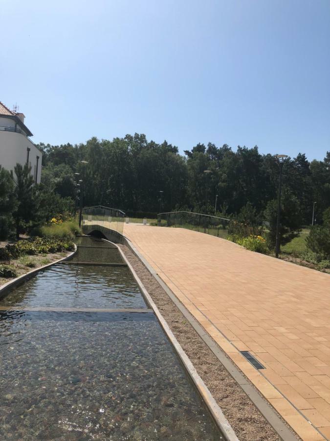 Apartament Baltica Z Ogrodkiem - W Ustronnym Miejscu Tuz Przy Plazy Rogowo  Exteriör bild