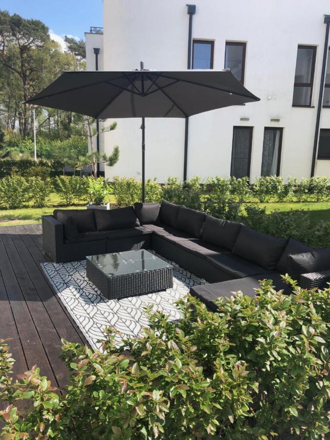 Apartament Baltica Z Ogrodkiem - W Ustronnym Miejscu Tuz Przy Plazy Rogowo  Exteriör bild